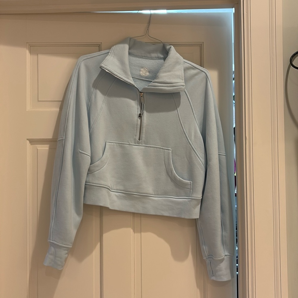 Lululemon half zipped cropped pull over. Size 4. Light Blue